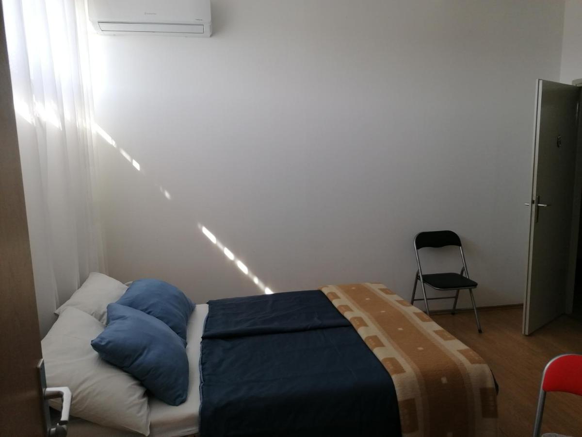 Hostel Poslon Крапина Екстер'єр фото