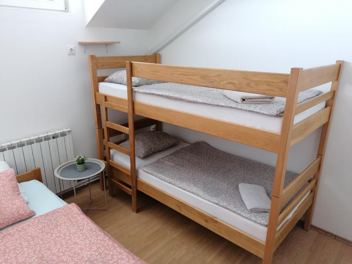 Hostel Poslon Крапина Екстер'єр фото