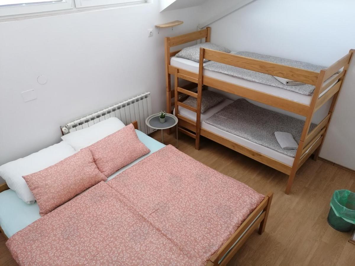 Hostel Poslon Крапина Екстер'єр фото