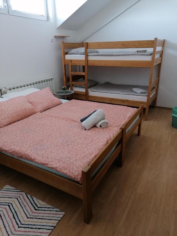 Hostel Poslon Крапина Екстер'єр фото