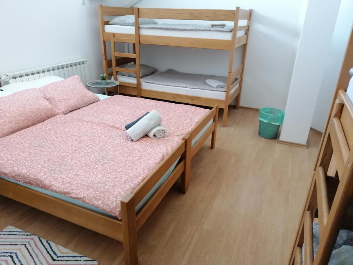 Hostel Poslon Крапина Екстер'єр фото
