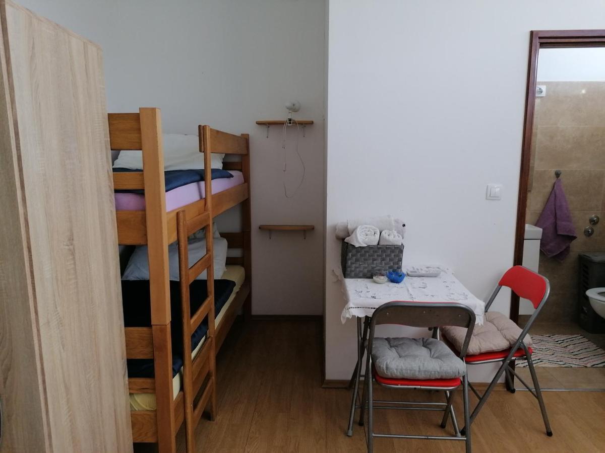 Hostel Poslon Крапина Екстер'єр фото