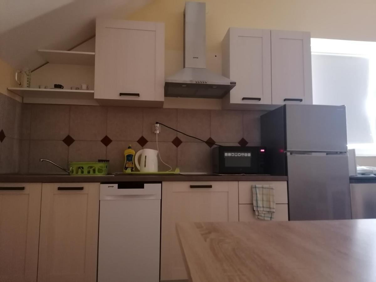 Hostel Poslon Крапина Екстер'єр фото