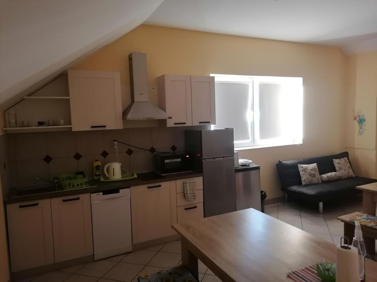 Hostel Poslon Крапина Екстер'єр фото