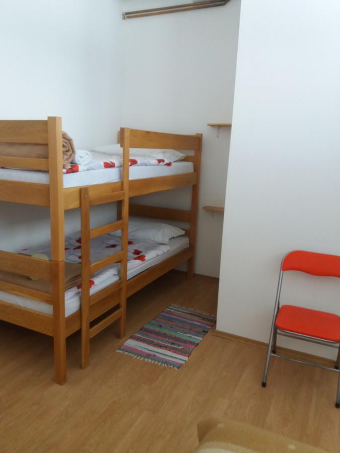 Hostel Poslon Крапина Екстер'єр фото