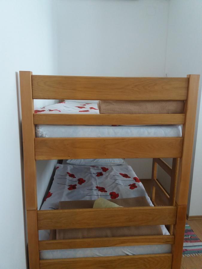 Hostel Poslon Крапина Екстер'єр фото