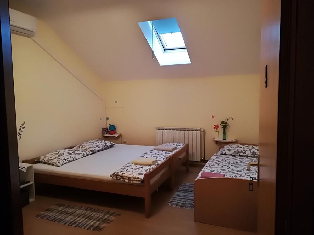 Hostel Poslon Крапина Екстер'єр фото