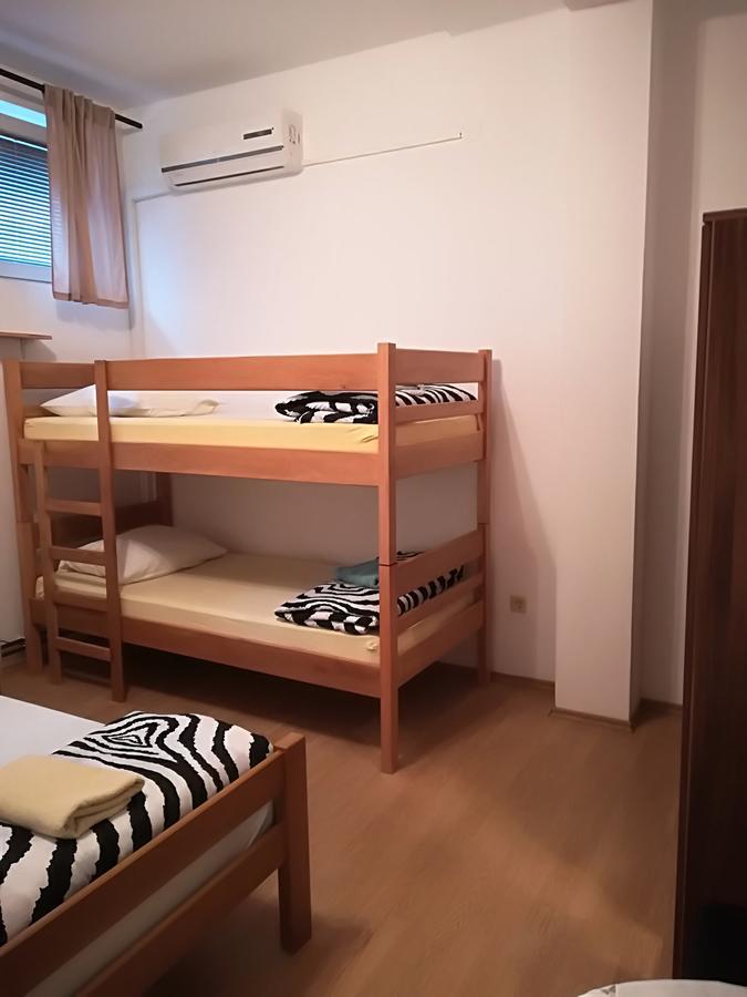Hostel Poslon Крапина Екстер'єр фото